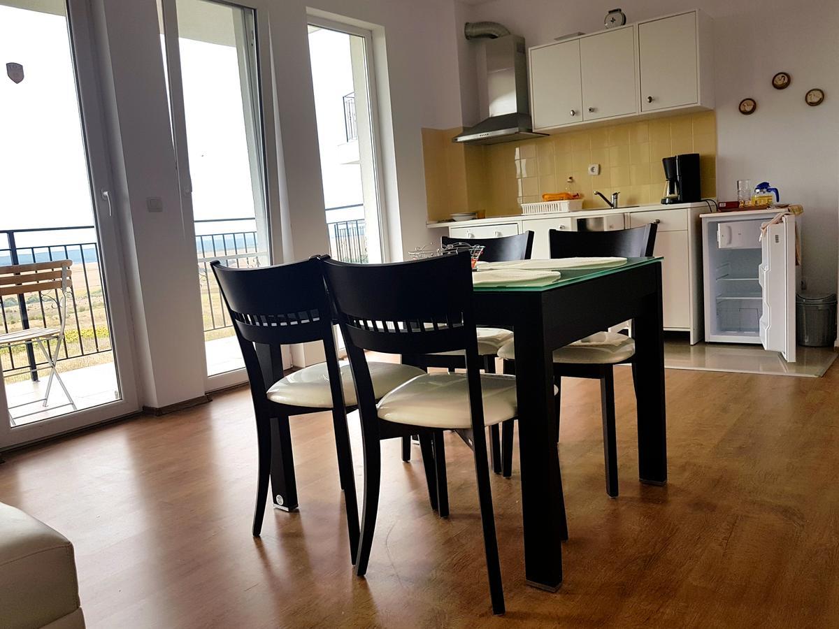 Belvedere Apartments ビャラ エクステリア 写真